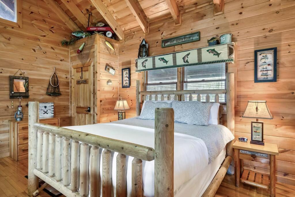Spectacular Mtns Views With Private Hot Tub With Pool Table And Private Pond Villa Sevierville Dış mekan fotoğraf